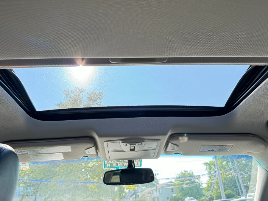 2014 Infiniti QX70 photo