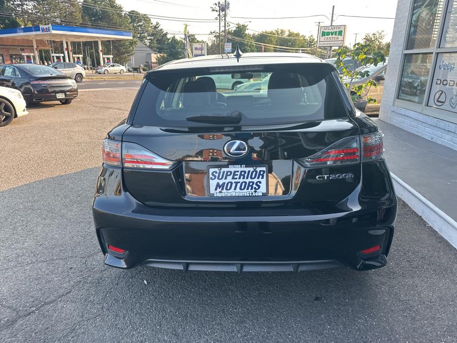 2015 Lexus CT 200h 5dr Sdn Hybrid photo