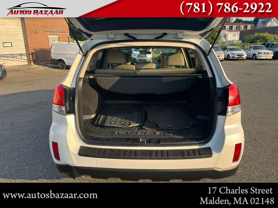2010 Subaru Outback 2.5i Premium photo