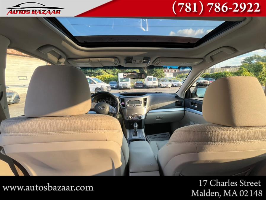 2010 Subaru Outback 2.5i Premium photo