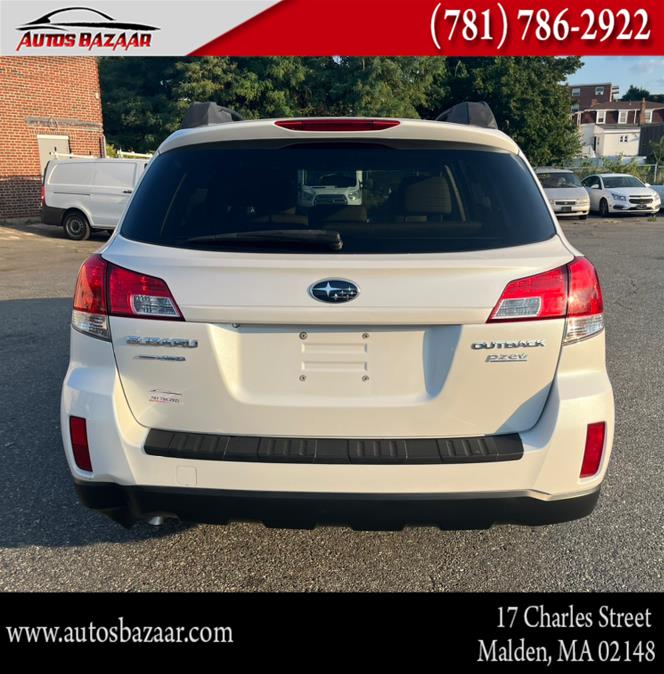 2010 Subaru Outback 2.5i Premium photo