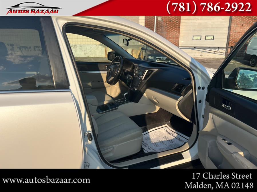 2010 Subaru Outback 2.5i Premium photo