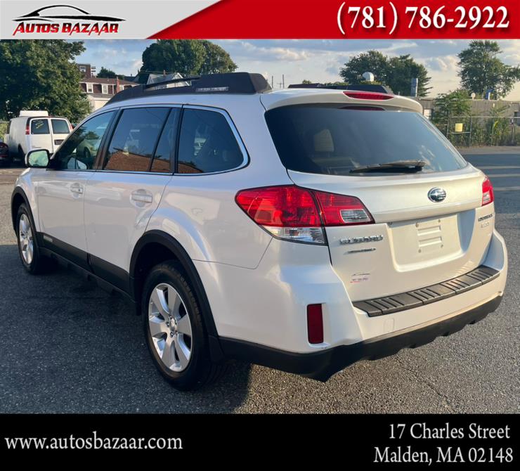 2010 Subaru Outback 2.5i Premium photo
