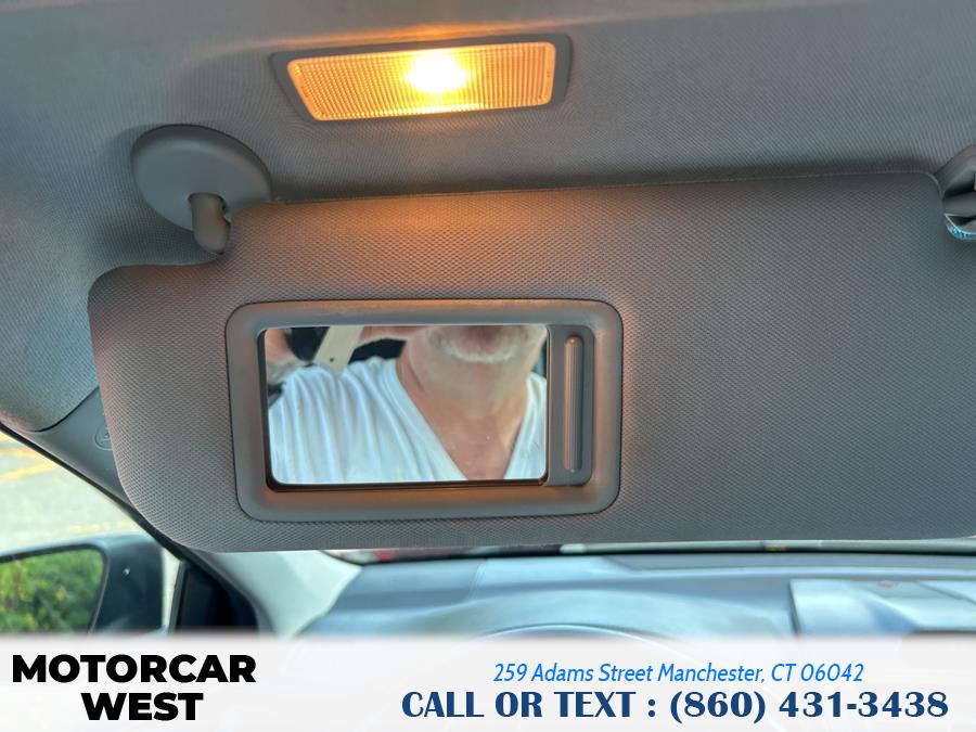 2012 Toyota Camry L photo