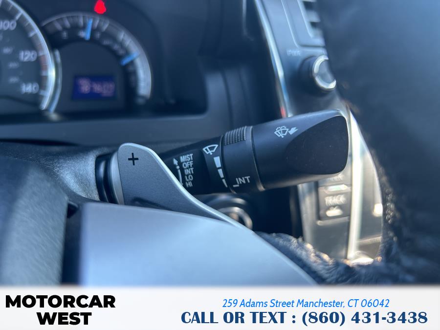 2012 Toyota Camry L photo