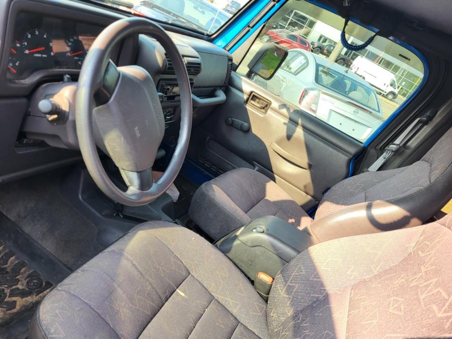 2002 Jeep Wrangler X photo