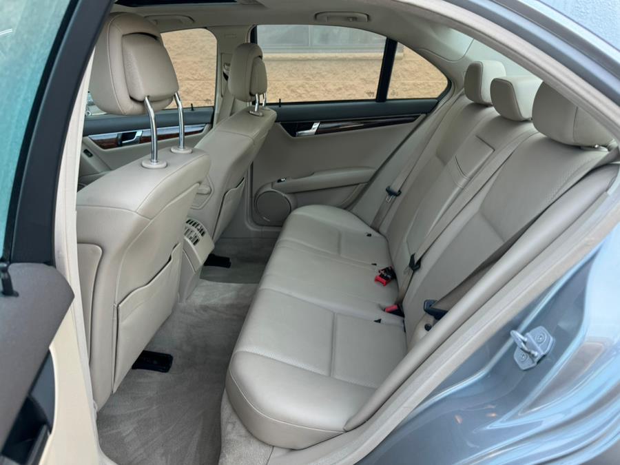 2010 Mercedes-Benz C-Class C300 4MATIC Sport photo