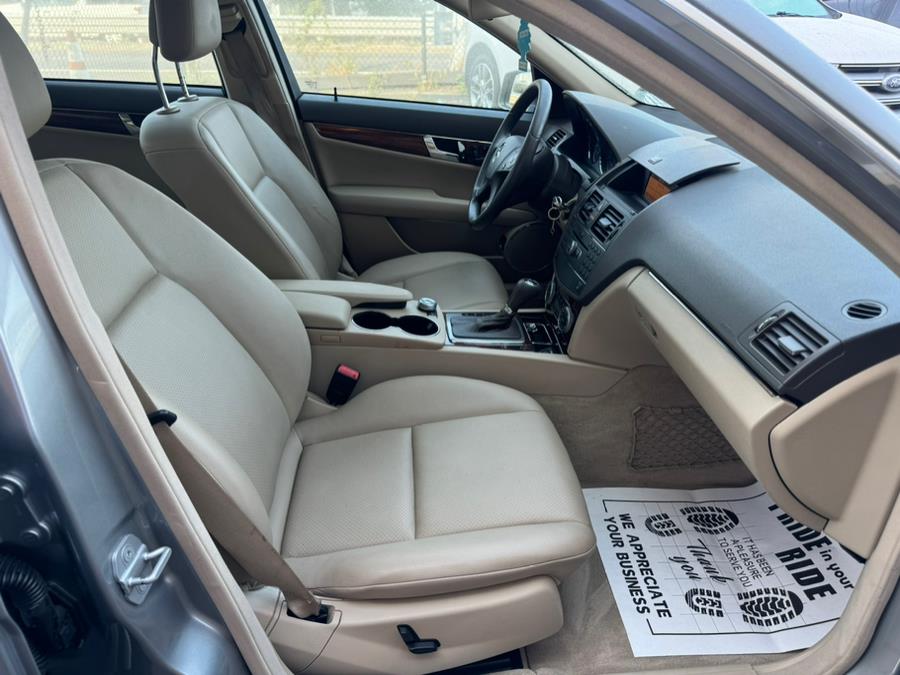 2010 Mercedes-Benz C-Class C300 4MATIC Sport photo