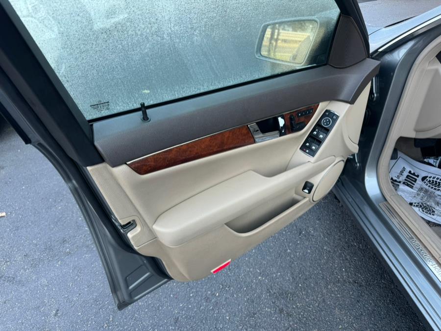 2010 Mercedes-Benz C-Class C300 4MATIC Sport photo