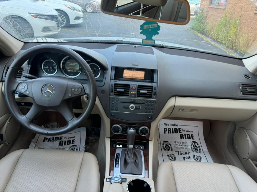 2010 Mercedes-Benz C-Class C300 4MATIC Sport photo