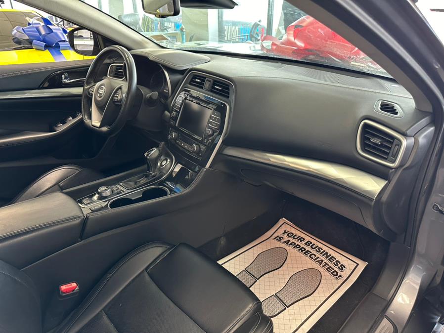 2021 Nissan Maxima SV 3.5L photo