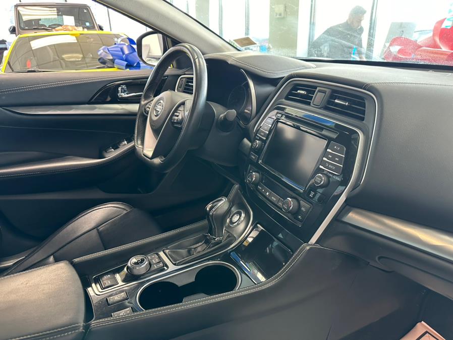 2021 Nissan Maxima SV 3.5L photo