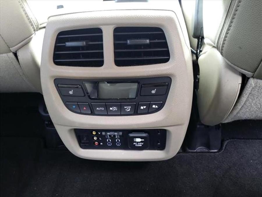 2017 Honda Pilot TOURING photo