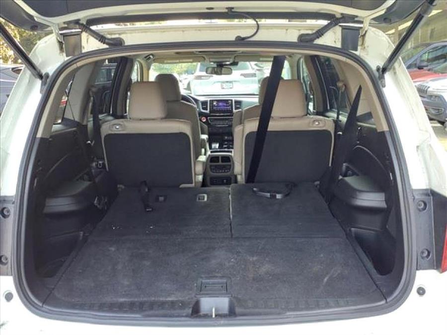 2017 Honda Pilot TOURING photo