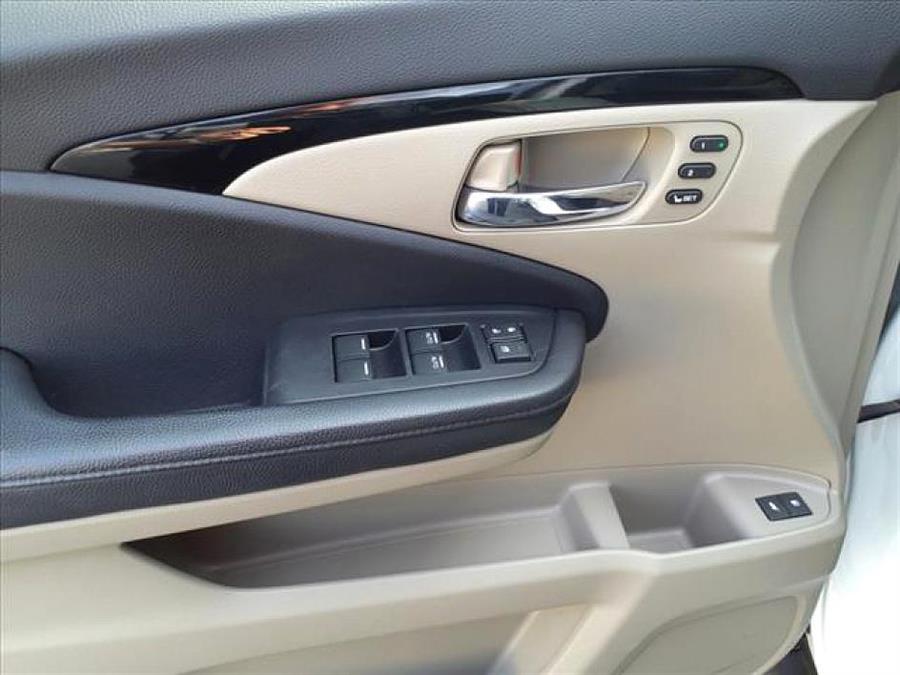 2017 Honda Pilot TOURING photo