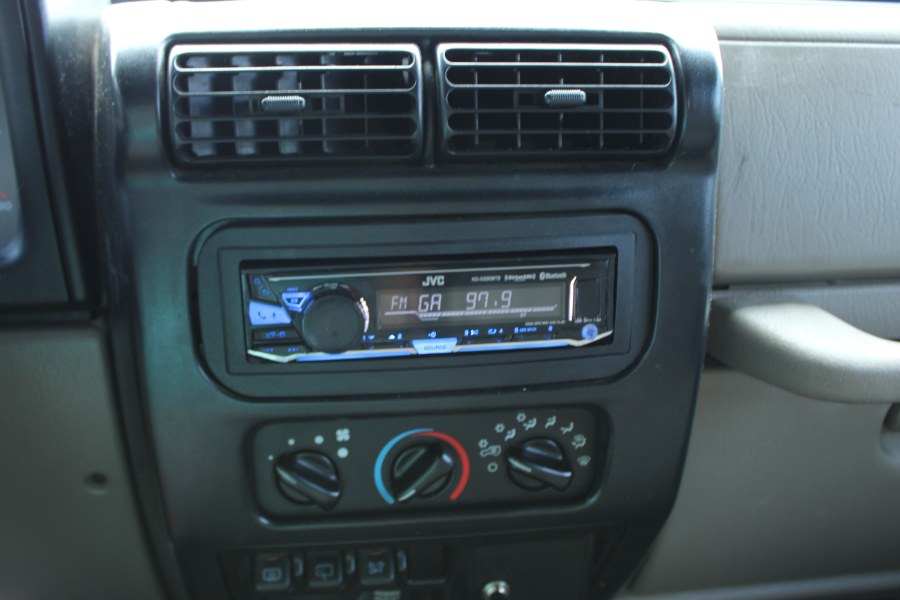 2005 Jeep Wrangler Sport photo