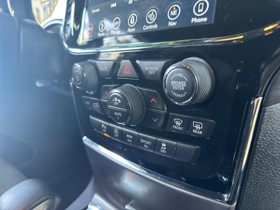 2019 Jeep Grand Cherokee Altitude 4x4 photo