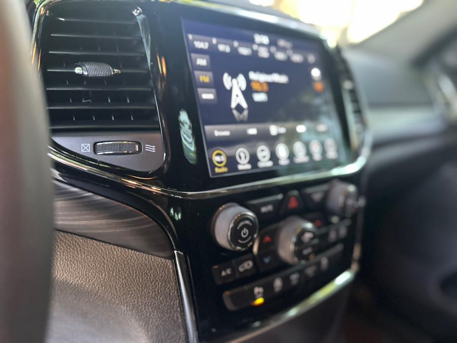 2019 Jeep Grand Cherokee Altitude 4x4 photo