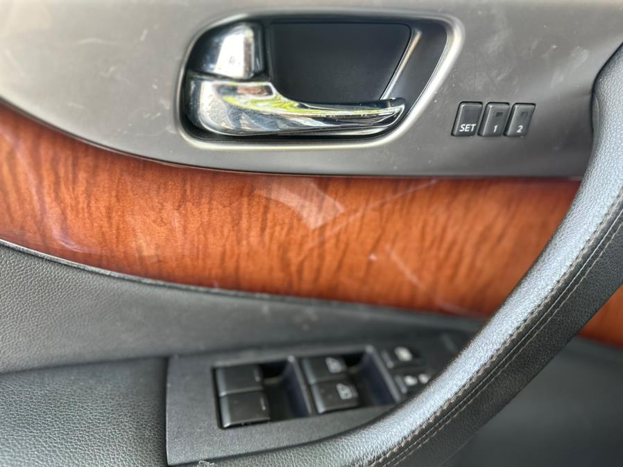 2013 Infiniti FX37 photo