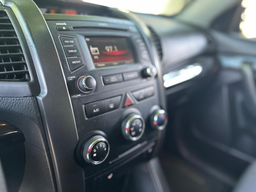 2013 Kia Sorento LX photo