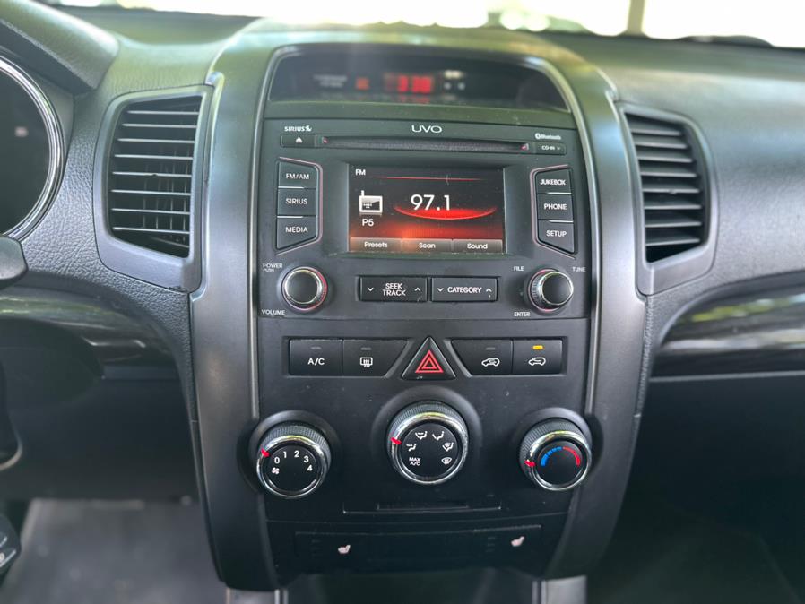 2013 Kia Sorento LX photo