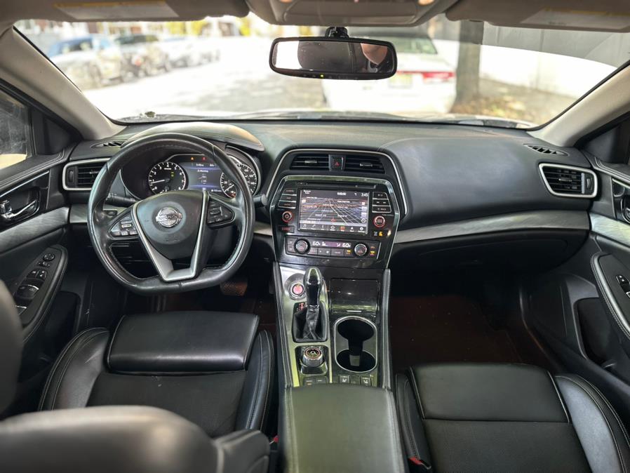 2017 Nissan Maxima SV 3.5L photo