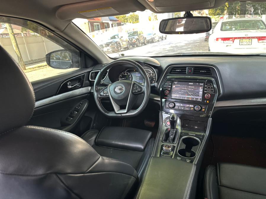 2017 Nissan Maxima SV 3.5L photo
