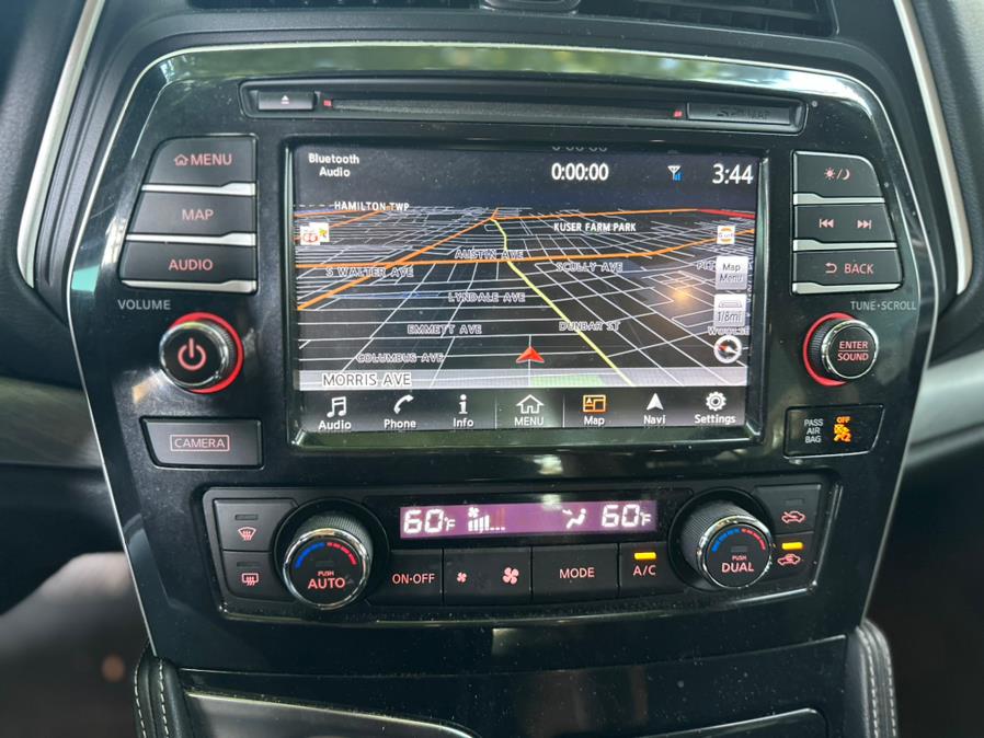 2017 Nissan Maxima SV 3.5L photo