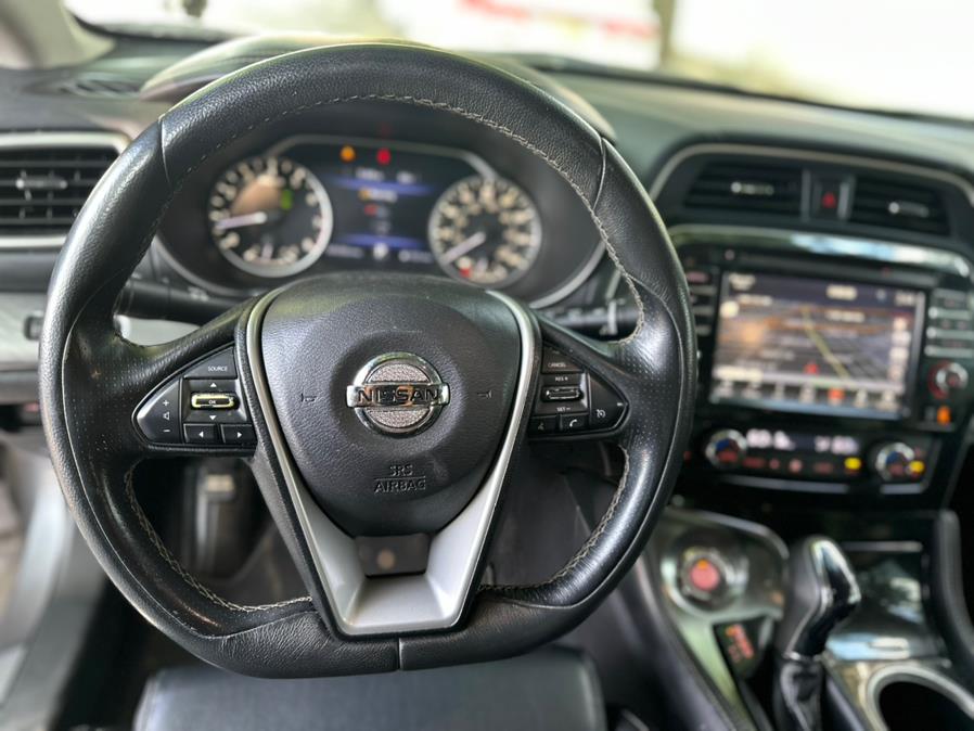 2017 Nissan Maxima SV 3.5L photo
