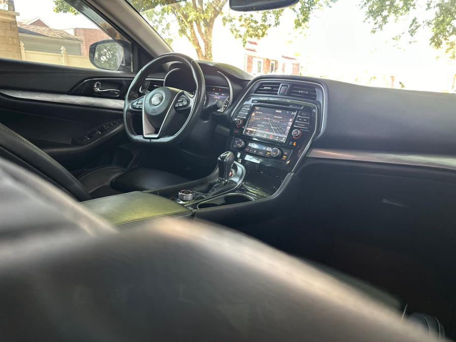 2017 Nissan Maxima SV 3.5L photo