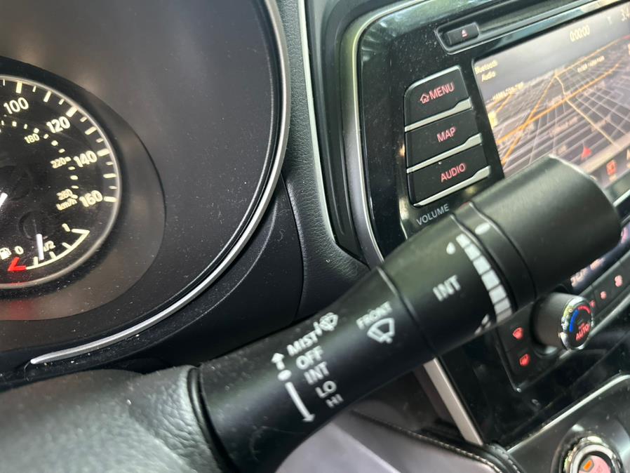 2017 Nissan Maxima SV 3.5L photo
