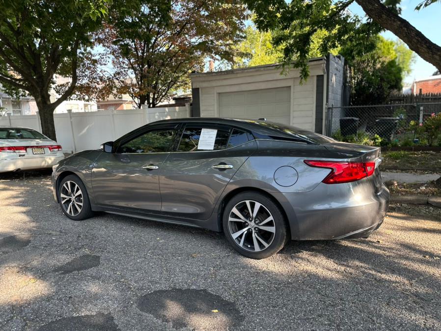 2017 Nissan Maxima SV 3.5L photo