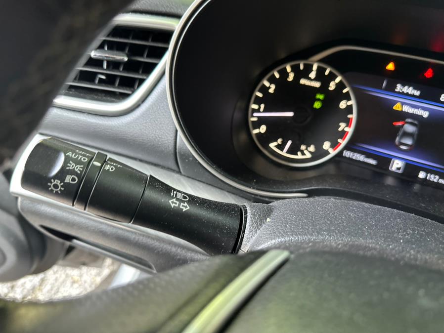 2017 Nissan Maxima SV 3.5L photo