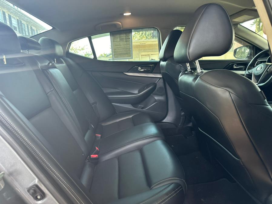 2017 Nissan Maxima SV 3.5L photo