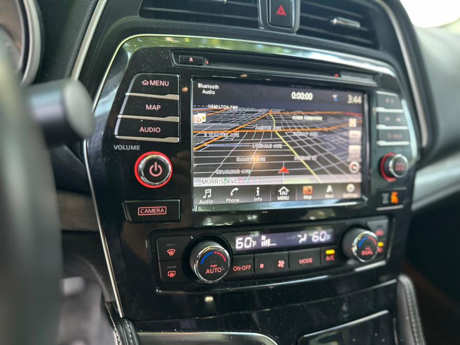 2017 Nissan Maxima SV 3.5L photo