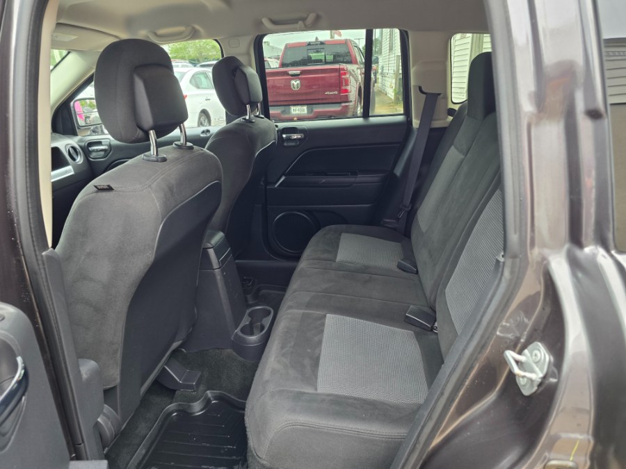 2016 Jeep Compass 4WD 4dr Sport photo