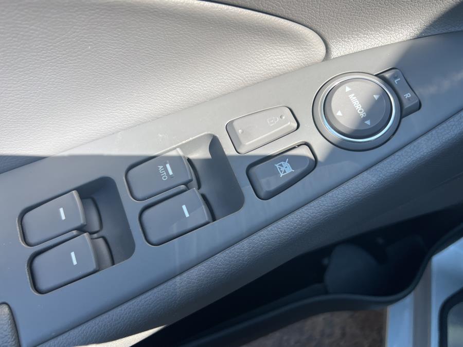 2012 Hyundai Sonata SE 2.0T photo