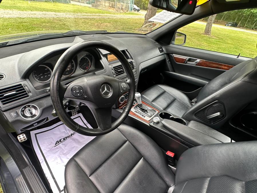 2011 Mercedes-Benz C-Class C300 4MATIC Luxury photo