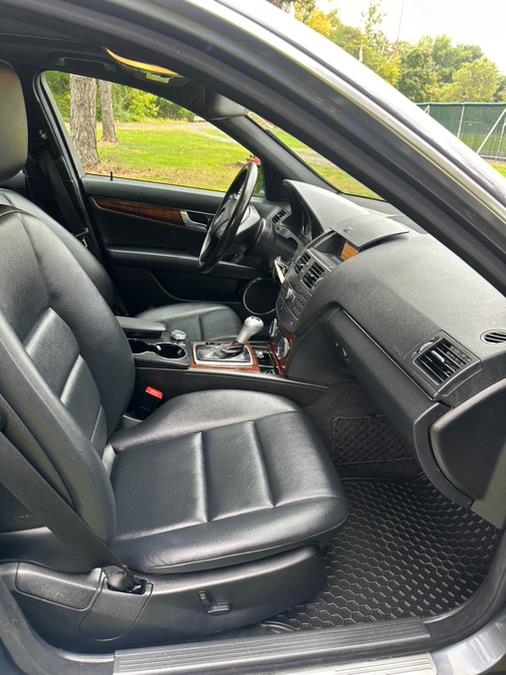 2011 Mercedes-Benz C-Class C300 4MATIC Luxury photo
