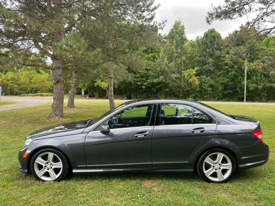 2011 Mercedes-Benz C-Class C300 4MATIC Luxury photo
