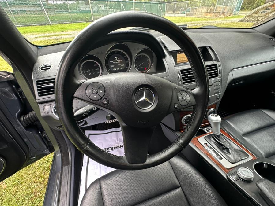 2011 Mercedes-Benz C-Class C300 4MATIC Luxury photo