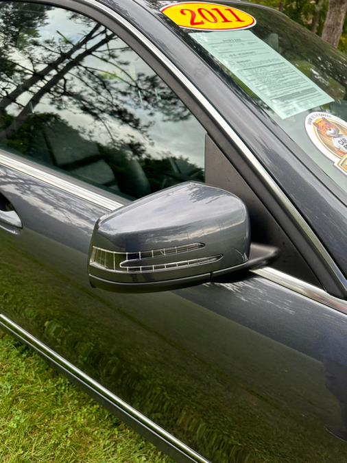 2011 Mercedes-Benz C-Class C300 4MATIC Luxury photo