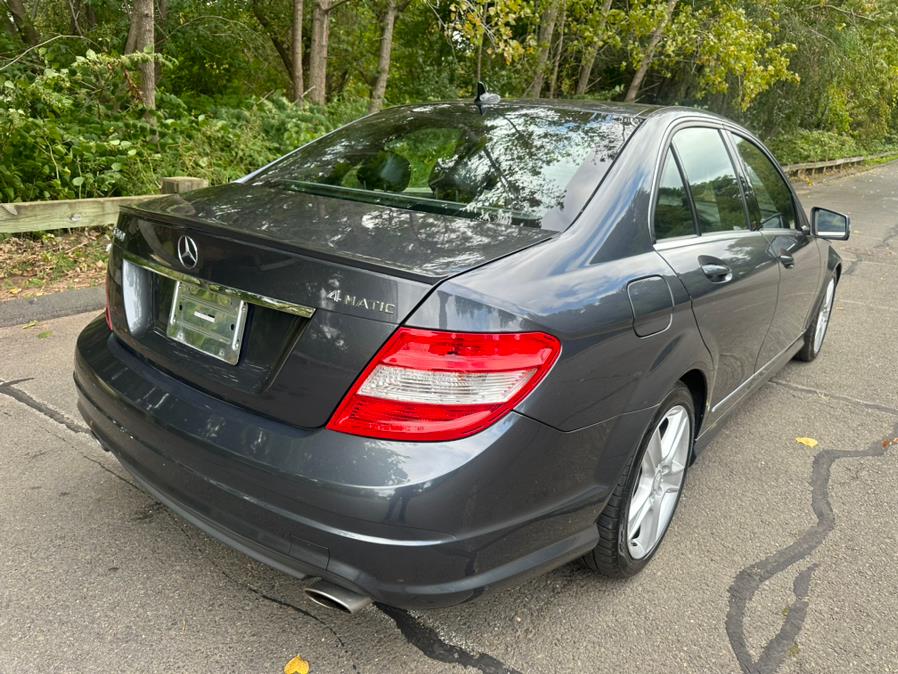 2011 Mercedes-Benz C-Class C300 4MATIC Luxury photo