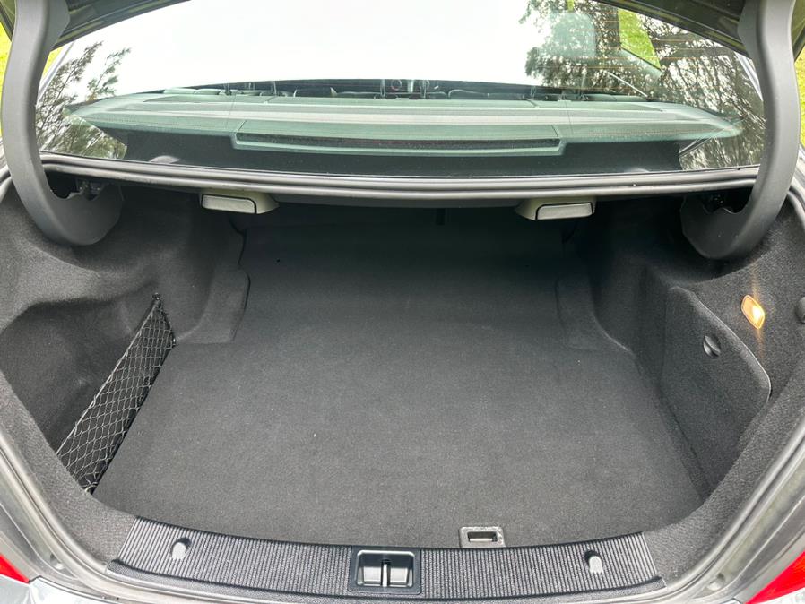 2011 Mercedes-Benz C-Class C300 4MATIC Luxury photo