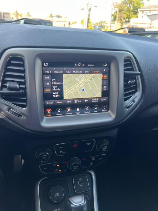 2017 Jeep Compass Latitude 4x4 photo
