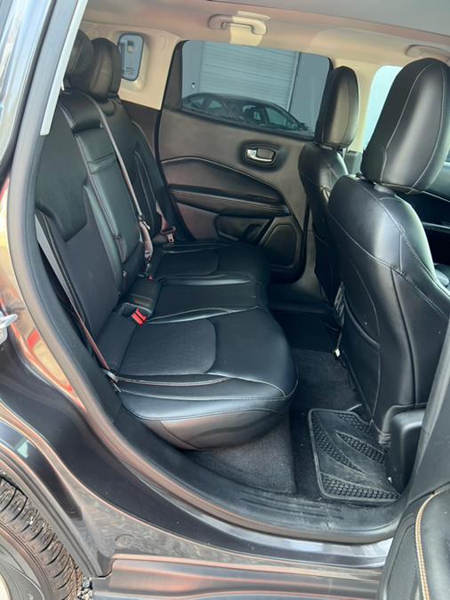2017 Jeep Compass Latitude 4x4 photo