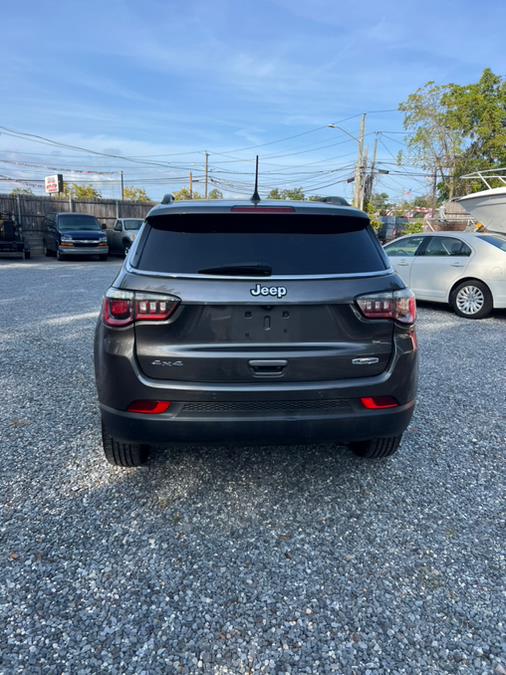 2017 Jeep Compass Latitude 4x4 photo