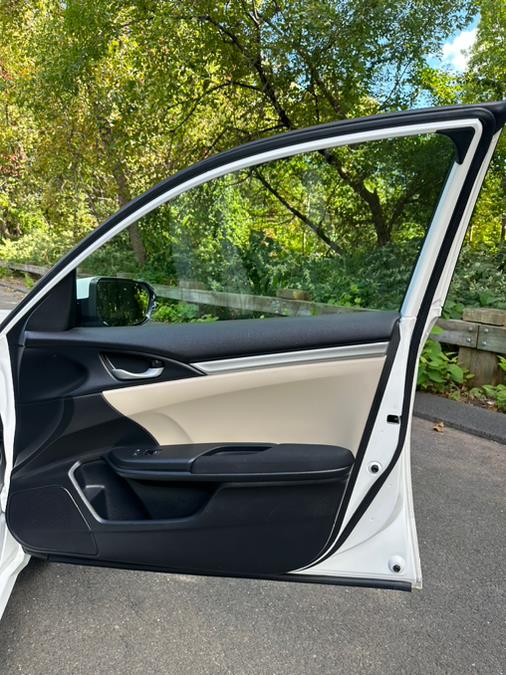 2018 Honda CIVIC SEDAN LX CVT photo