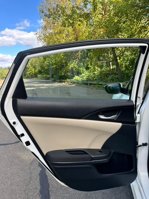 2018 Honda CIVIC SEDAN LX CVT photo