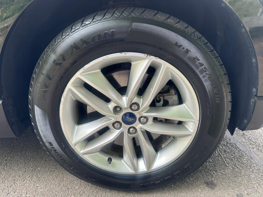 2017 Ford Edge SEL AWD photo